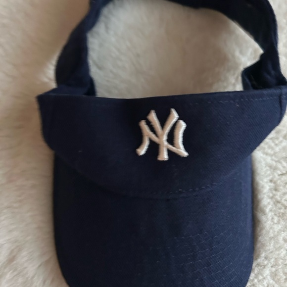 Navy Blue Visor with White Logo - Picture 6 of 8